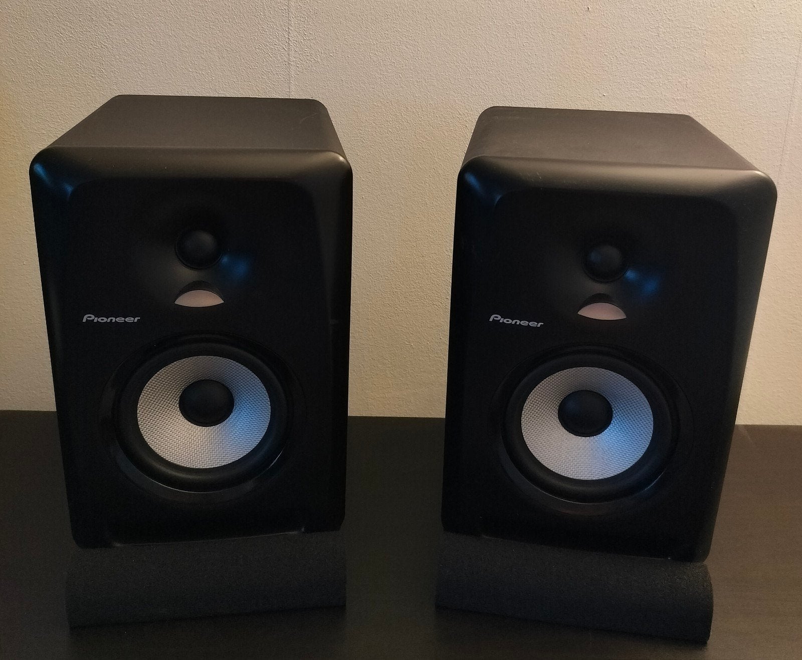 Pioneer S-DJ50X monitor speakers