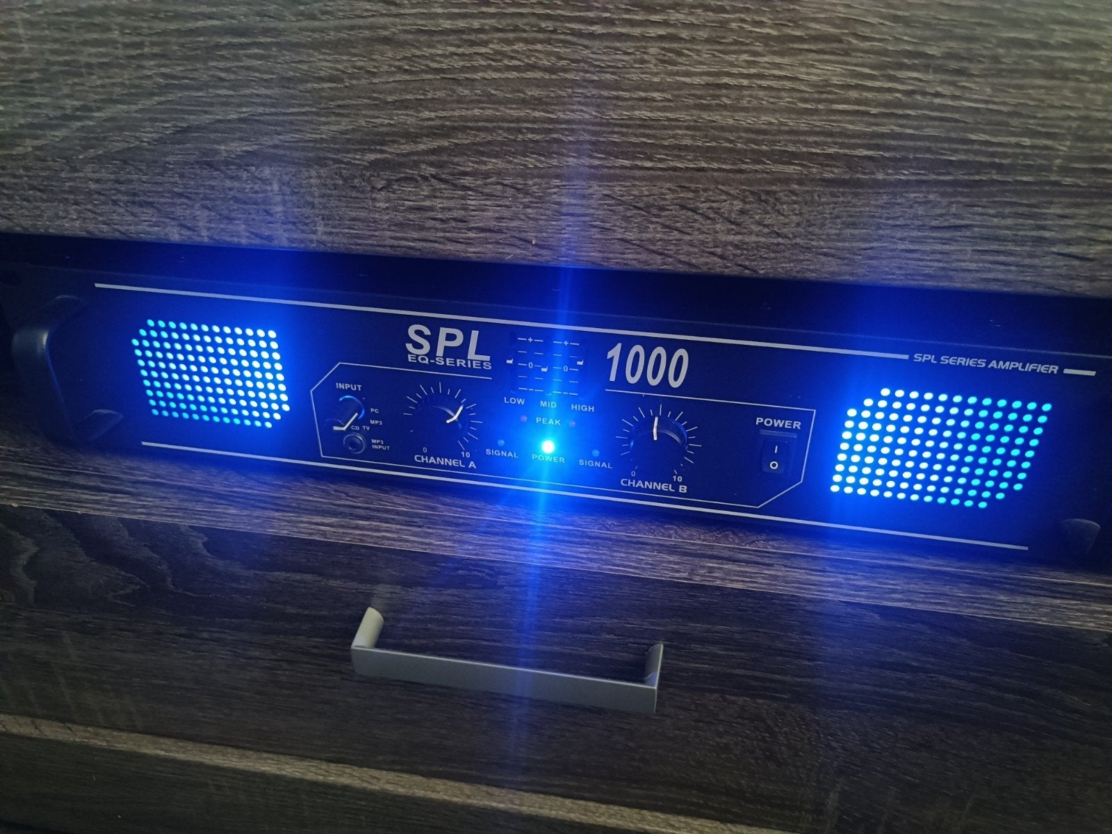 SPL EQ-Series 1000 Versterker - Zo goed als nieuw, Overige merken, Tronios, Info@tronios.com, Bedrijvenpark Twente 41, 7602 KC Almelo, Nederland