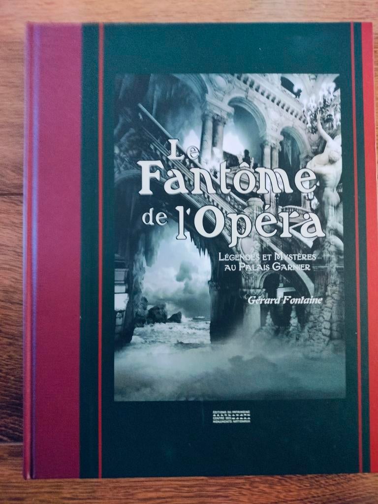 Franstalig boek over Phantom of the Opera, Boeken, Ophalen of Verzenden, Nieuw