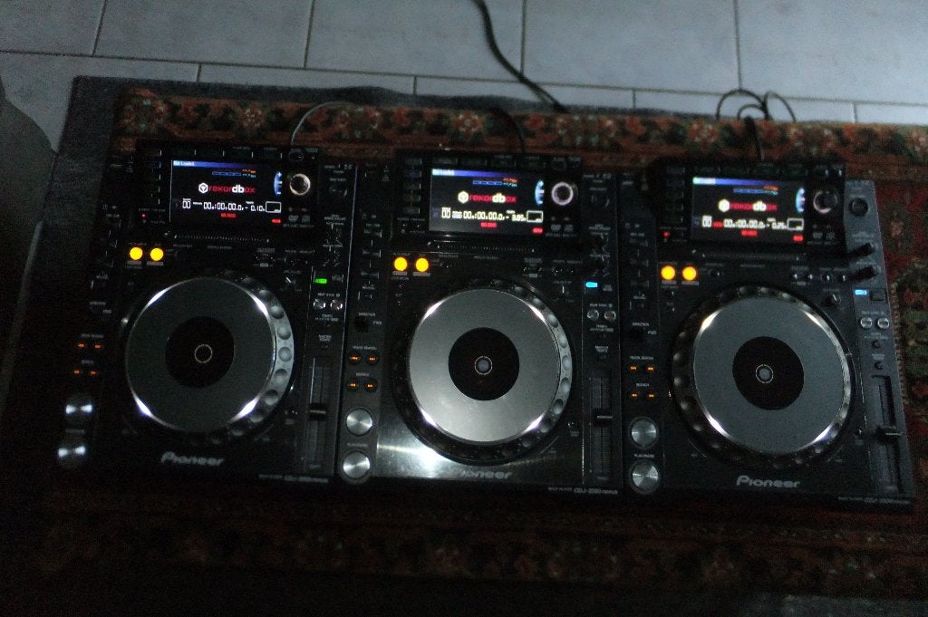 3 x pioneer cdj 2000 nexes, Muziek en Instrumenten, Dj-sets en Draaitafels, Ophalen, Gebruikt, Pioneer