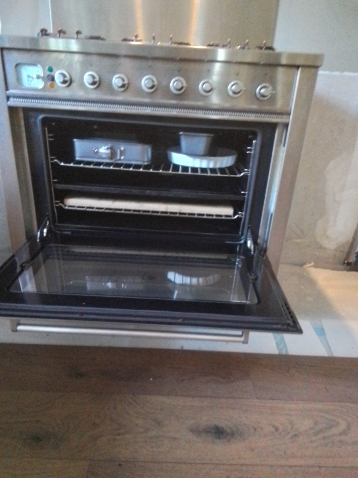 Boretti 6-gasfornuis met elektrische oven + Beko afzuigk, Ophalen
