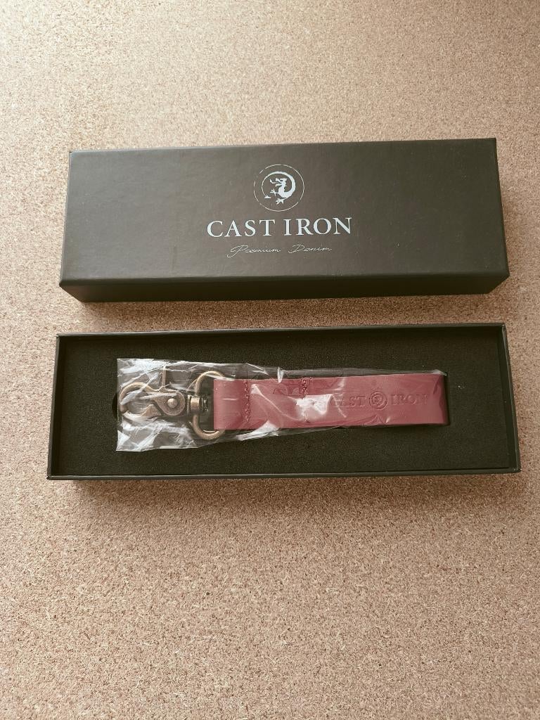 Stoer kado ! Keyring van Cast Iron in giftbox, Ophalen of Verzenden, Nieuw