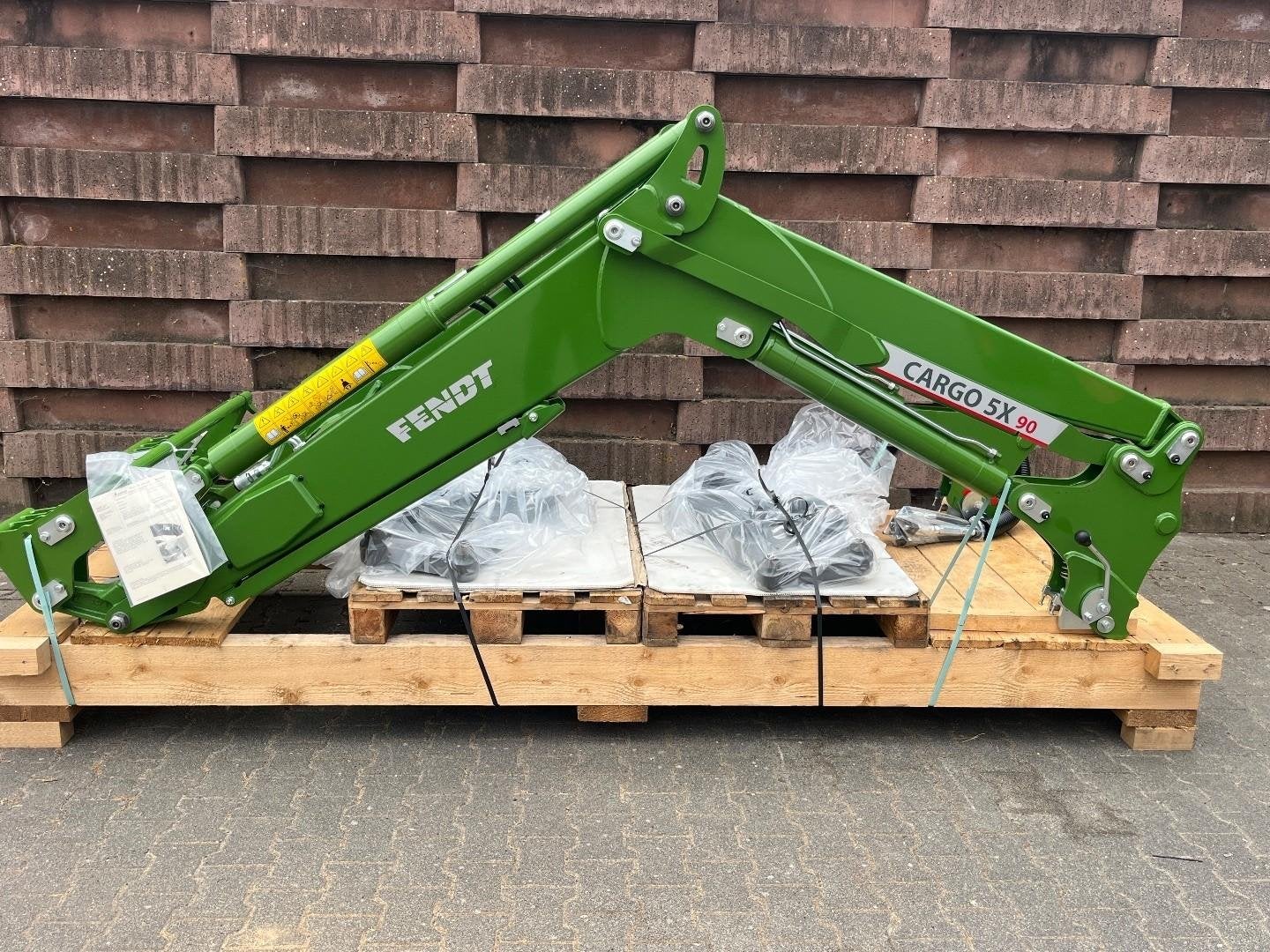 FENDT cargo 5 x 90 WG4846, Fendt
