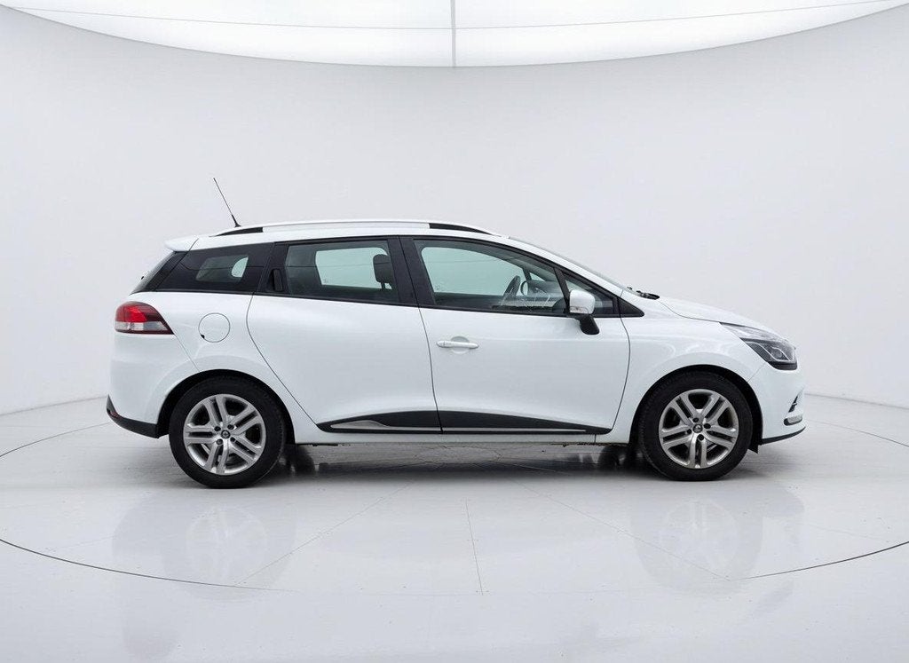 Renault Clio Estate 0.9 TCe Zen navi cruise airco, Voorwielaandrijving, 898 cc, Gebruikt, Euro 6