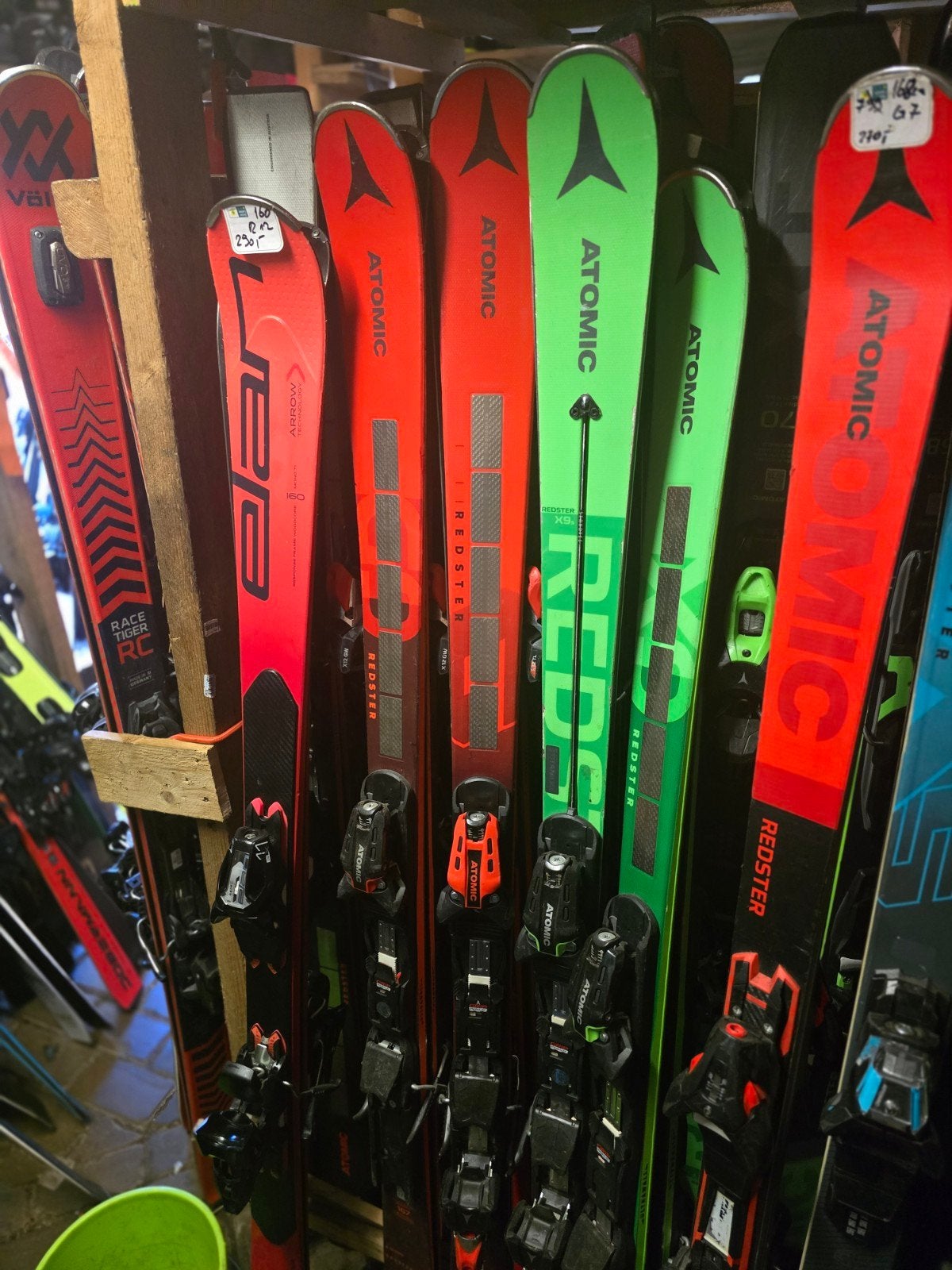 ATOMIC REDSTER EN CLOUD  GROOTSTE VOORRAAD SKI'S, 160 tot 180 cm, Ophalen of Verzenden, Zo goed als nieuw, Carve