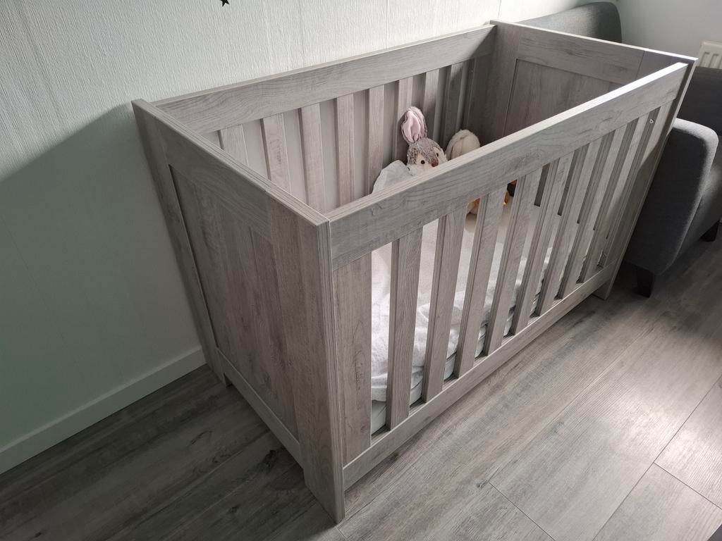 Complete TWF kinderkamer - ledikant en commode, Kinderen en Baby's, Kinderkamer | Complete kinderkamers, Ophalen, Gebruikt, Jongetje of Meisje