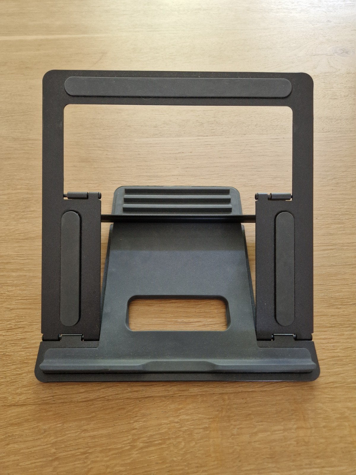Tablet en laptopstandaard metaal, verstelbaar, Ophalen of Verzenden, Zo goed als nieuw