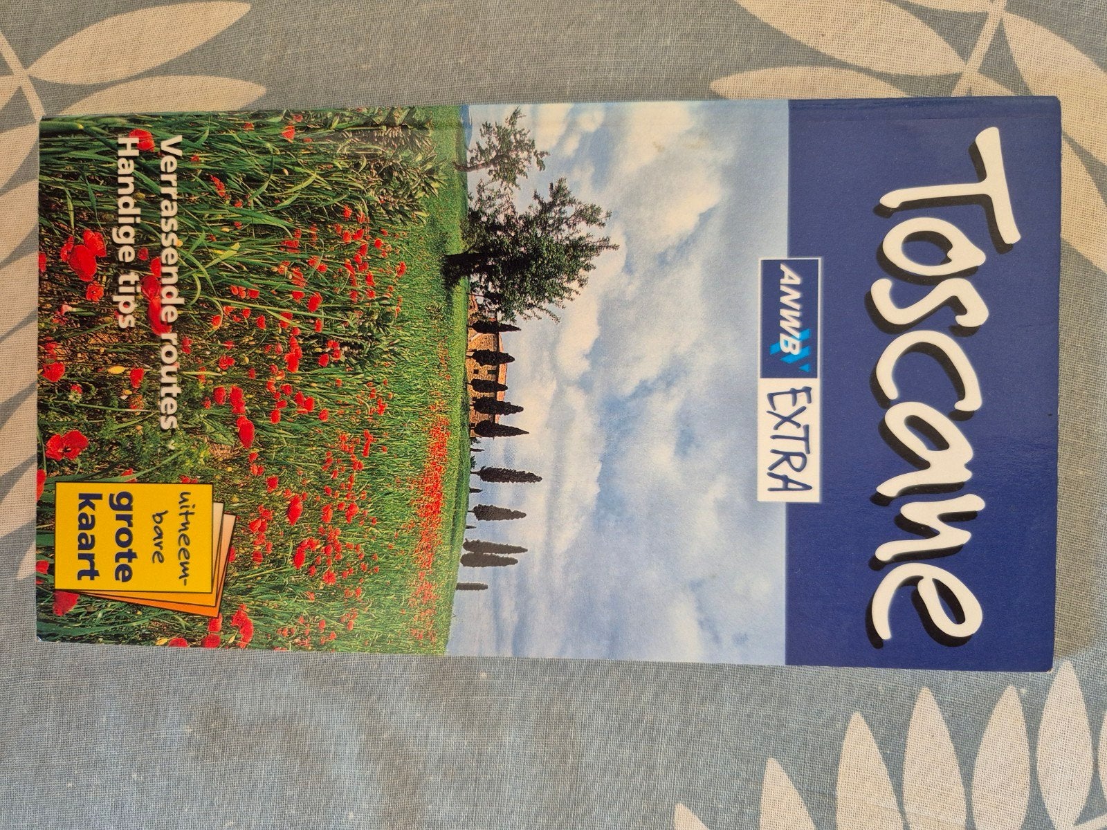 ANWB Extra Toscane reisgids met verrassende routes, Ophalen of Verzenden, Zo goed als nieuw