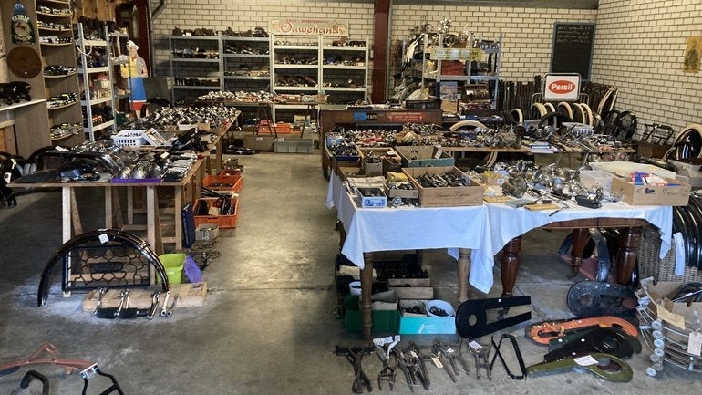 IK KOOP RACEFIETS ONDERDELEN, Fietsen en Brommers, Fietsen | Racefietsen, Ophalen of Verzenden, Meer dan 20 versnellingen, Gazelle