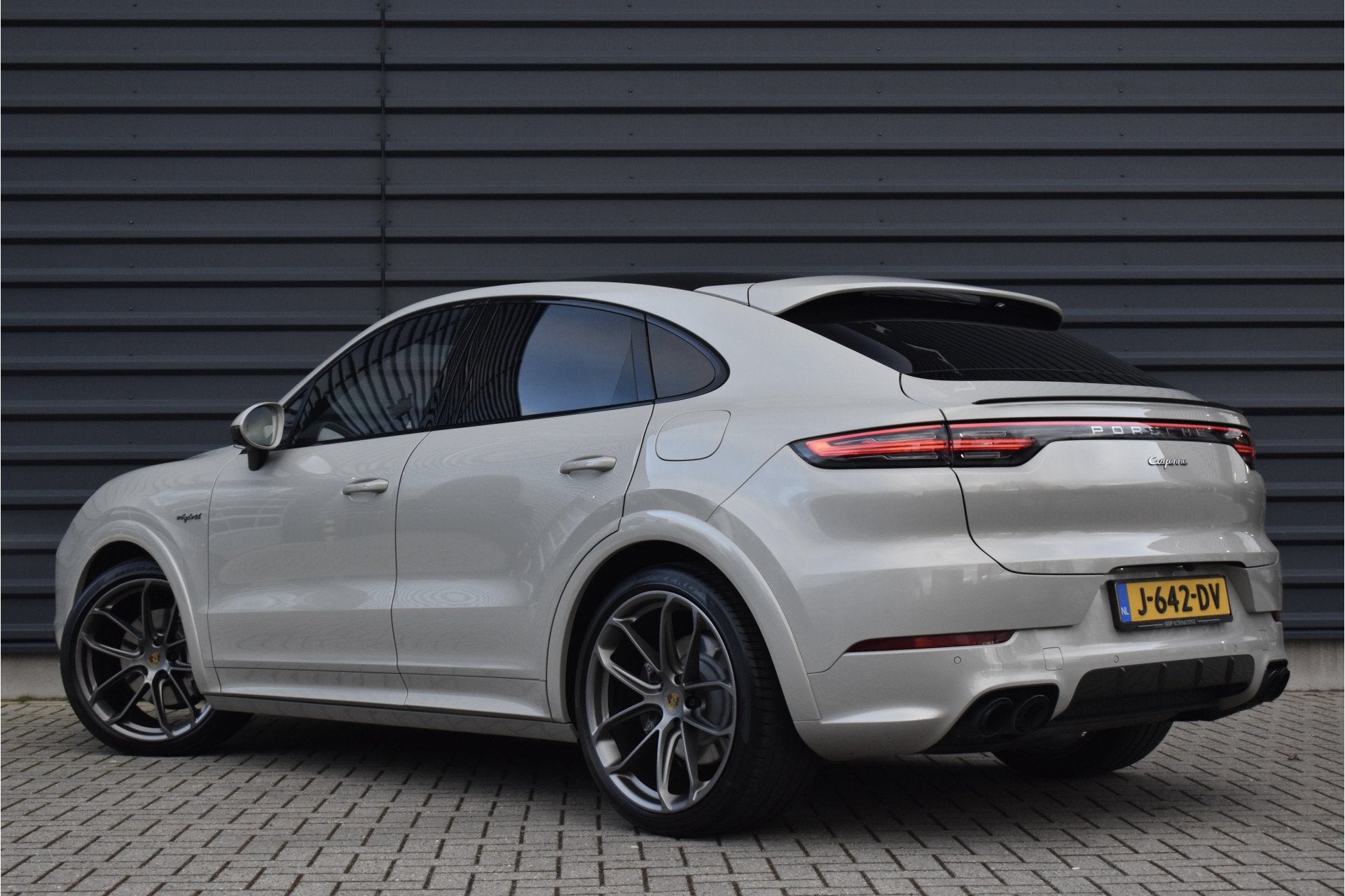 Porsche Cayenne Coupé 3.0 E-Hybrid Lightweight Sport Packag, Auto's, Automaat, 14 kWh, Gebruikt, 2995 cc