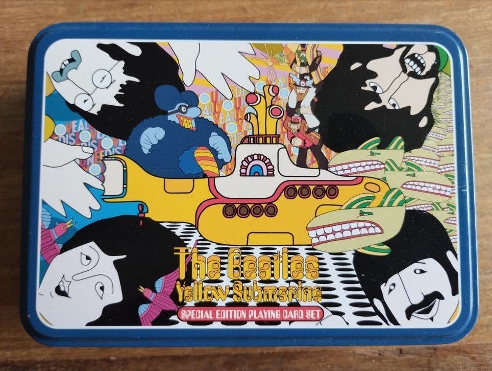 The Beatles Yellow Submarine Speelkaarten Set in Blik, Een of twee spelers, Ophalen of Verzenden, Zo goed als nieuw, AQUARIUS