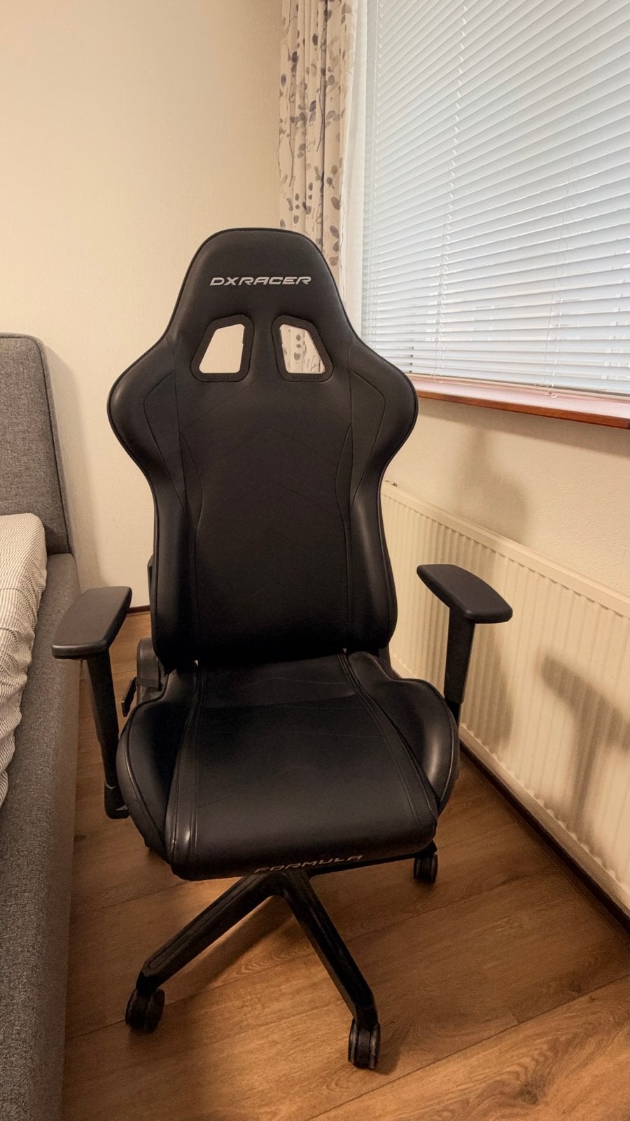 DXRacer Gaming Bureaustoel - Zwart, Zo goed als nieuw, Huis en Inrichting, Ophalen, Zwart, Zo goed als nieuw, Bureaustoel