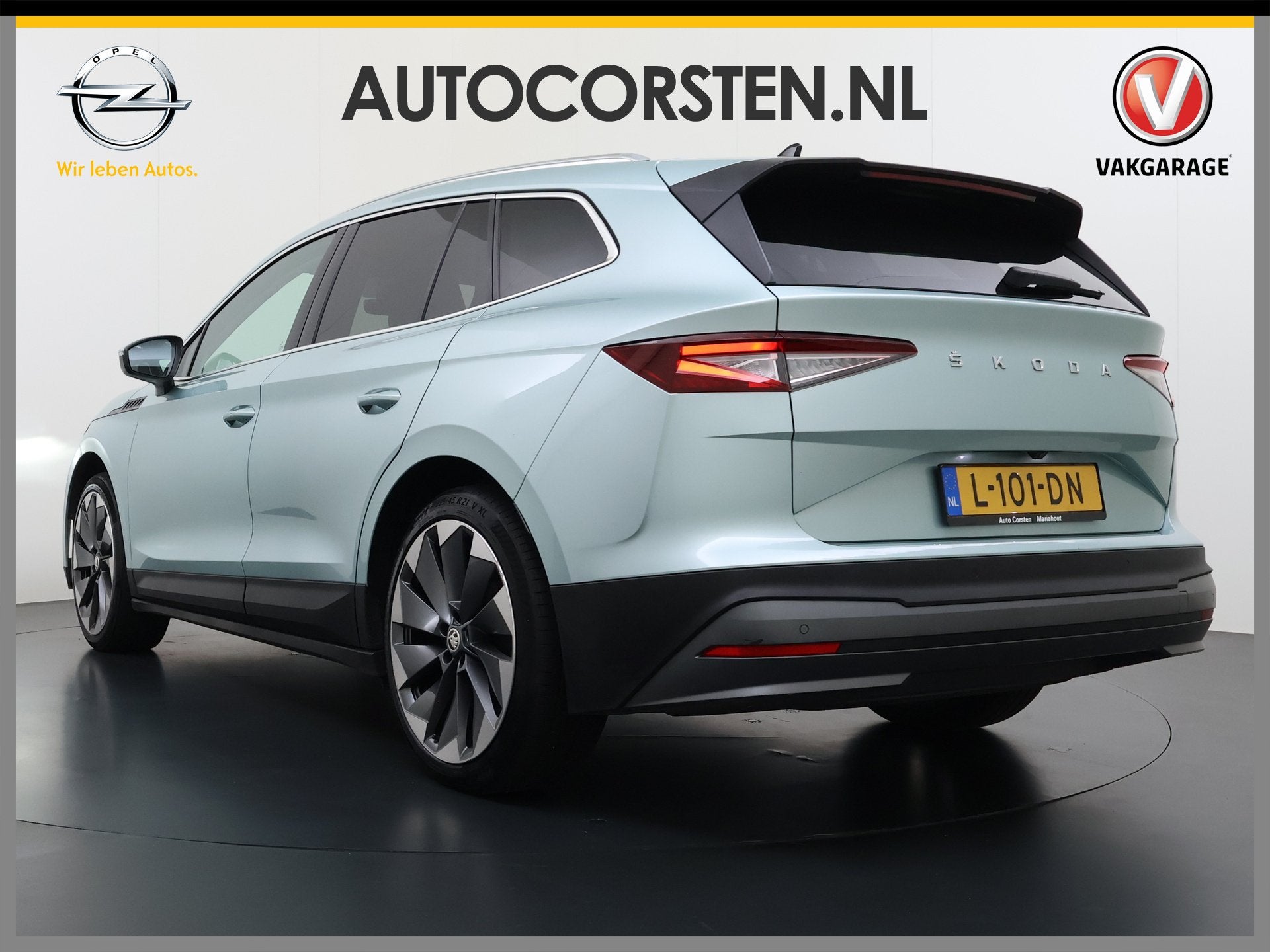 Skoda Enyaq iV 80 204PK SOH 90% Leder Panoramadak 21" Lmv St, Auto's, Dealer onderhouden, Achterwielaandrijving, Gebruikt, Zwart