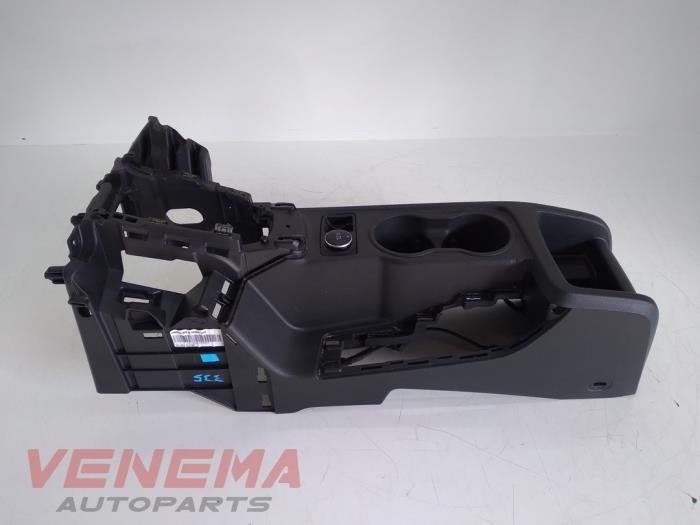 Middenconsoles van een Ford Focus, Gebruikt, -, -, Ophalen of Verzenden
