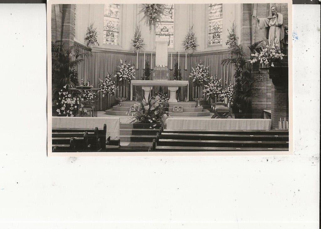 Poeldijk Kerkinterieur in de bloemen Fotokaart, Ophalen of Verzenden, Ongelopen, Zuid-Holland