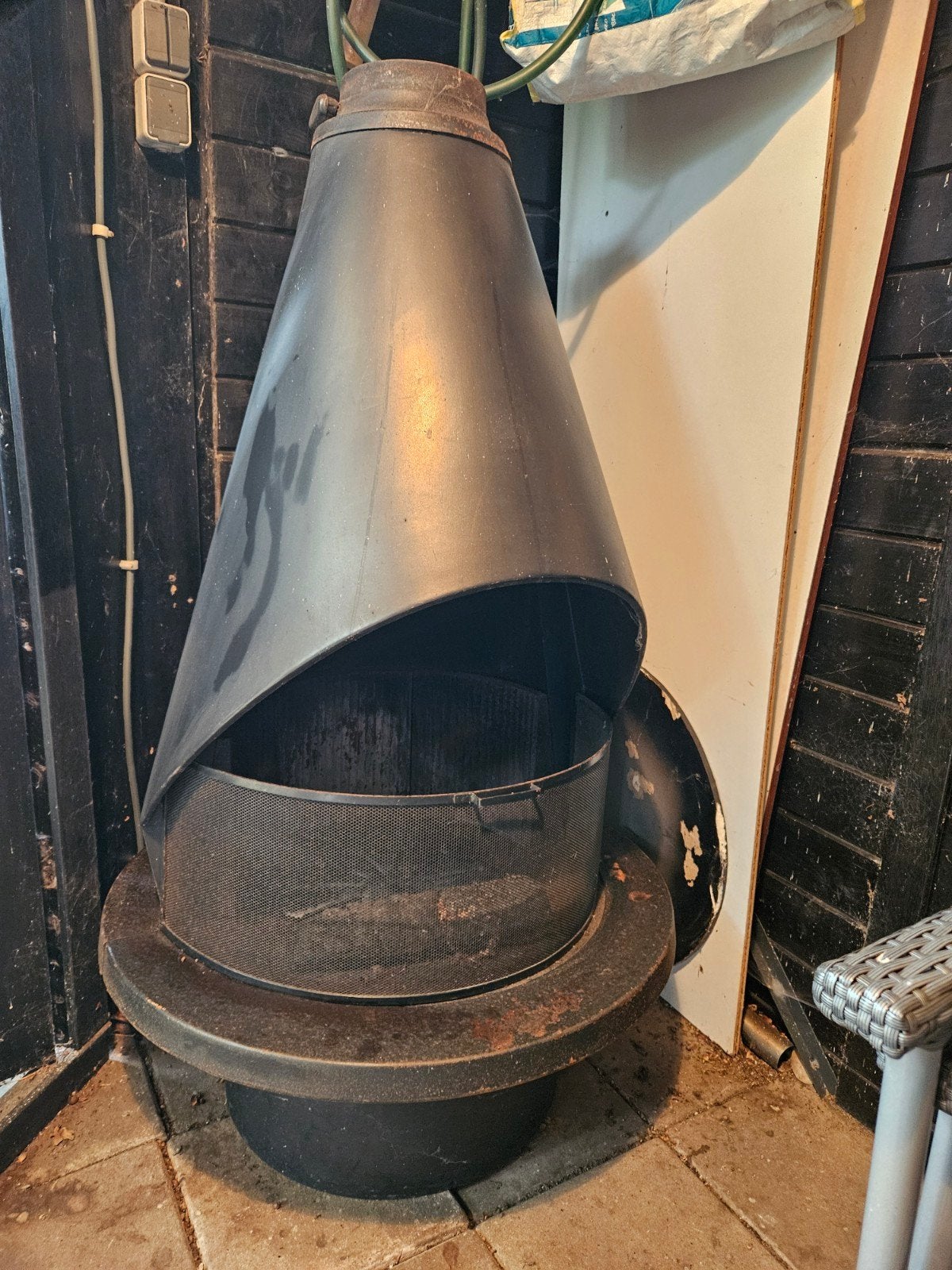 Vrijstaande kachel met roestvorming, doorsnede 75 cm, Huis en Inrichting, Ophalen, Gebruikt, Vrijstaande haard, Houthaard