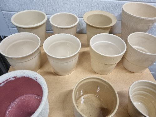 Bloempotten creme kleurig veel, klein en groot, Ophalen of Verzenden, 'T Olde Gre-j, Info@toldegrej.nl, Endepoelstraat 20f Didam
