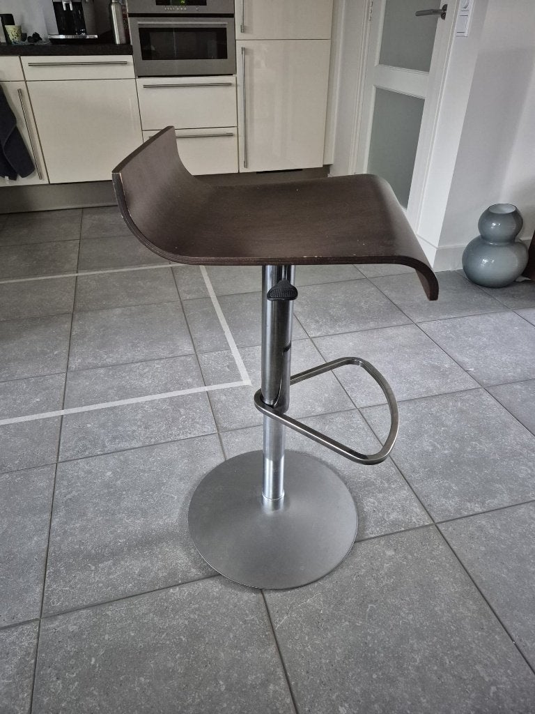 Originele Ligne Roset 'Pam' Barkruk – Walnoot & Chroom, Ophalen