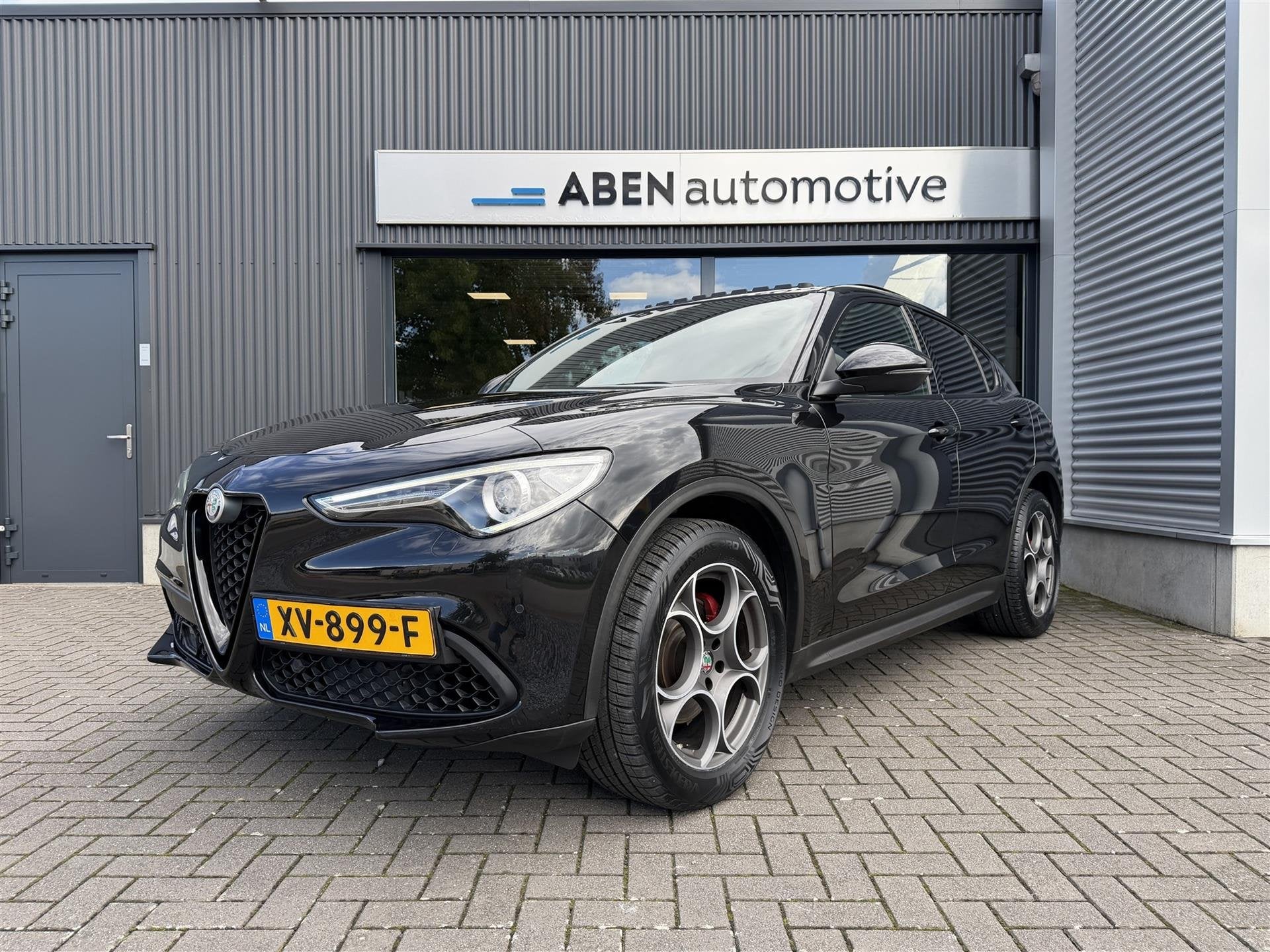 Alfa Romeo Stelvio 2.0T 280PK AWD Super (PANO|LEDER|4-SEIZ|M, 2000 kg, Zwart, Leder, Bedrijf
