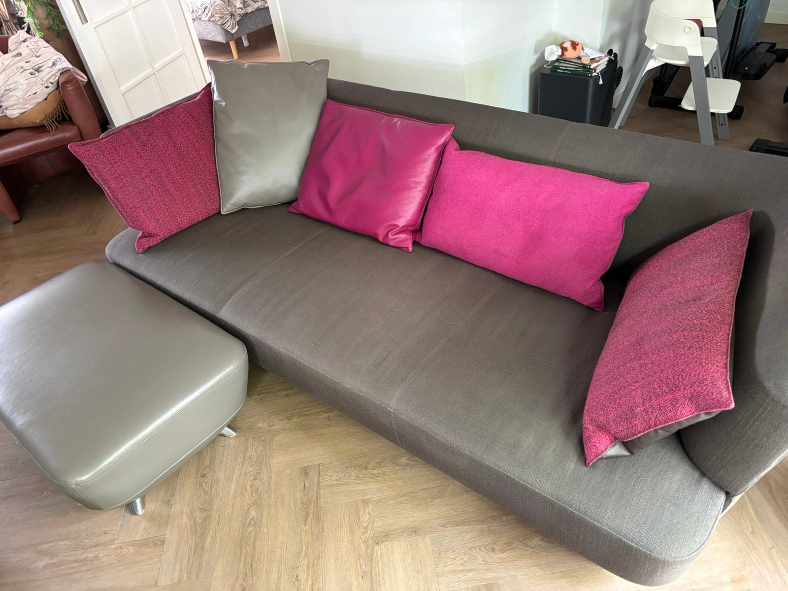 Leolux daja xl leer en stof, Ophalen, 75 tot 100 cm, Zo goed als nieuw, Minder dan 150 cm
