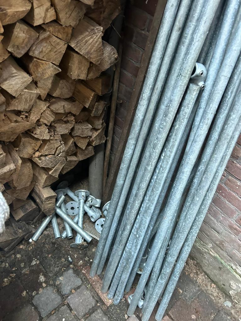 Diverse Stijgerbuizen en Steigeronderdelen diameter 9 cl, Doe-het-zelf en Verbouw, Steigers, Ophalen of Verzenden, Zo goed als nieuw