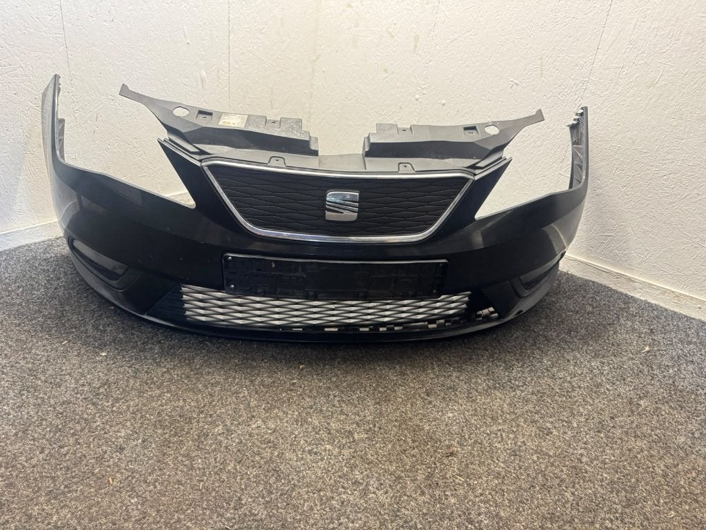 Voorbumper Seat Ibiza 2013 – Zwart – OEM 6J0 807 217 AT, Ophalen, Gebruikt, Voor, Bumper