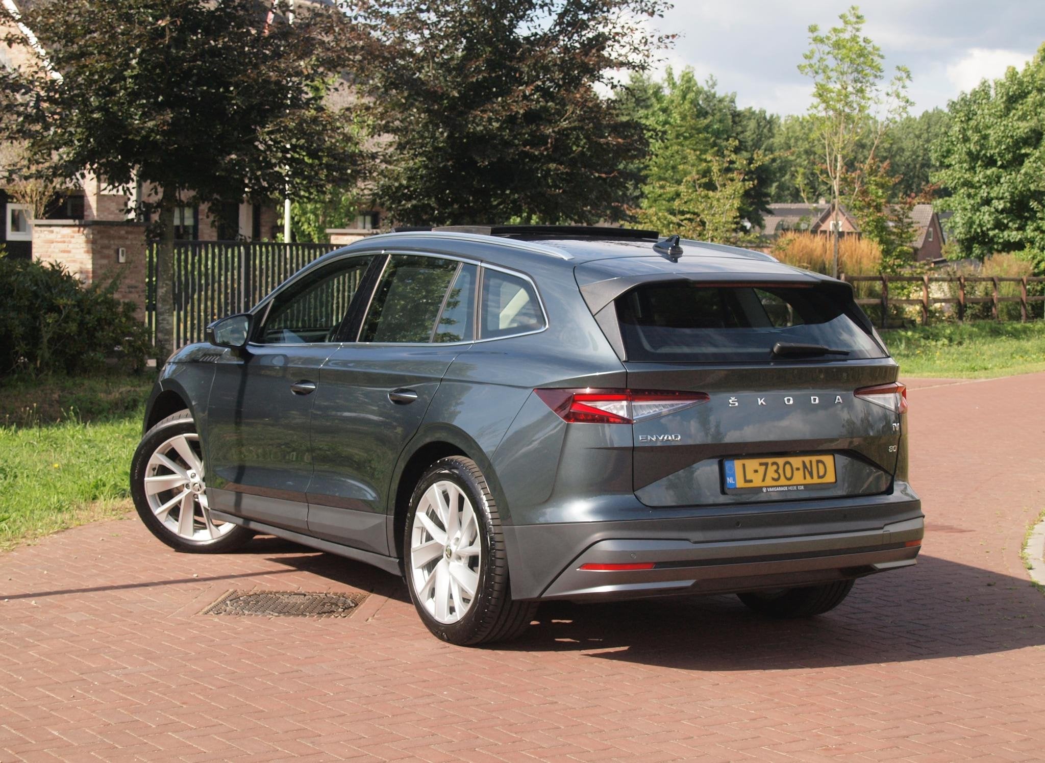 Skoda Enyaq iV 80 | Panoramadak | Camera | Sfeerverlichting, Automaat, Dealer onderhouden, Achterwielaandrijving, Gebruikt