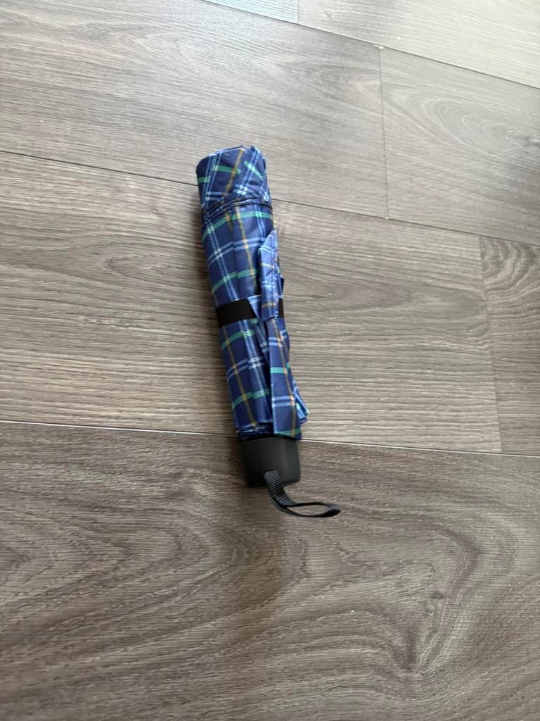 Paraplu’s, Ophalen of Verzenden, Zo goed als nieuw, Zwart