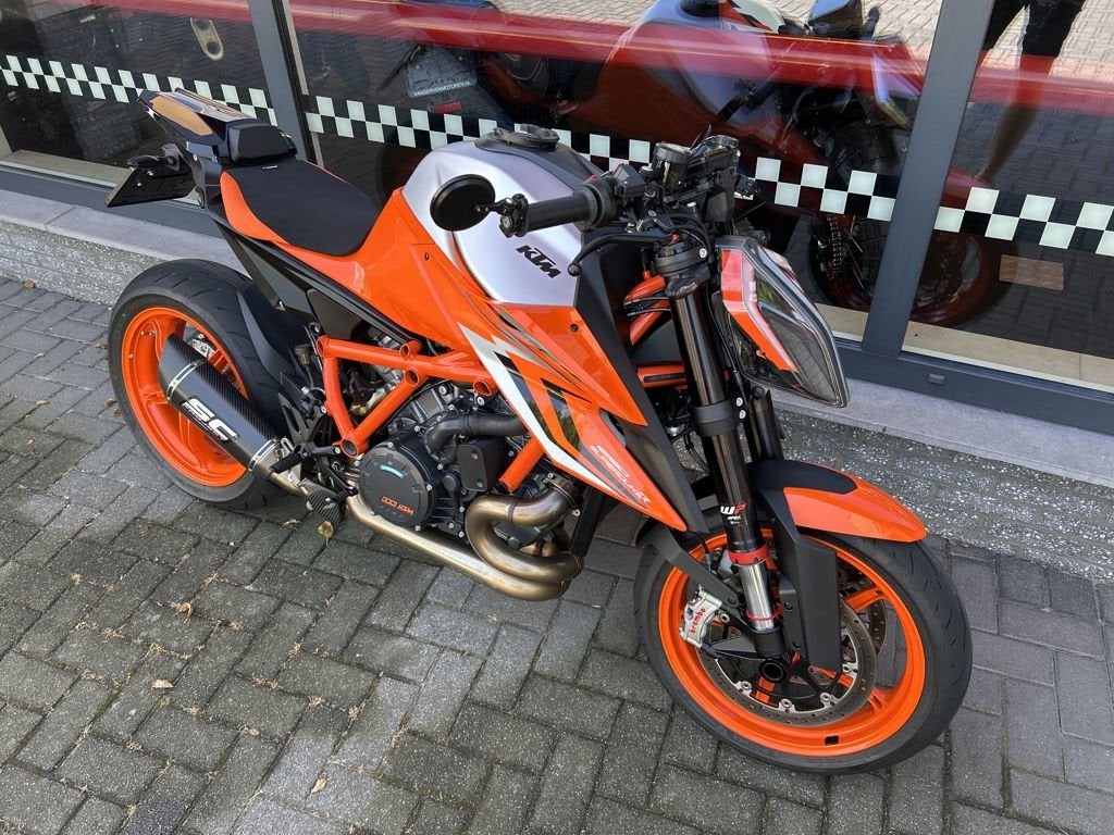 KTM 1290 SUPER DUKE R 2023, Bedrijf, Naked bike