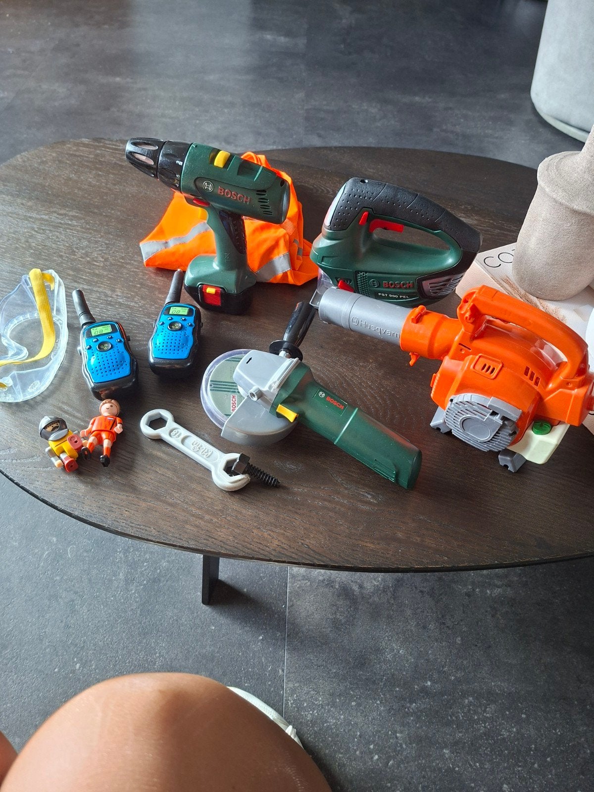 Bosch speelgoed gereedschap set met walkietalkies, Ophalen of Verzenden, Gebruikt, Bouwen