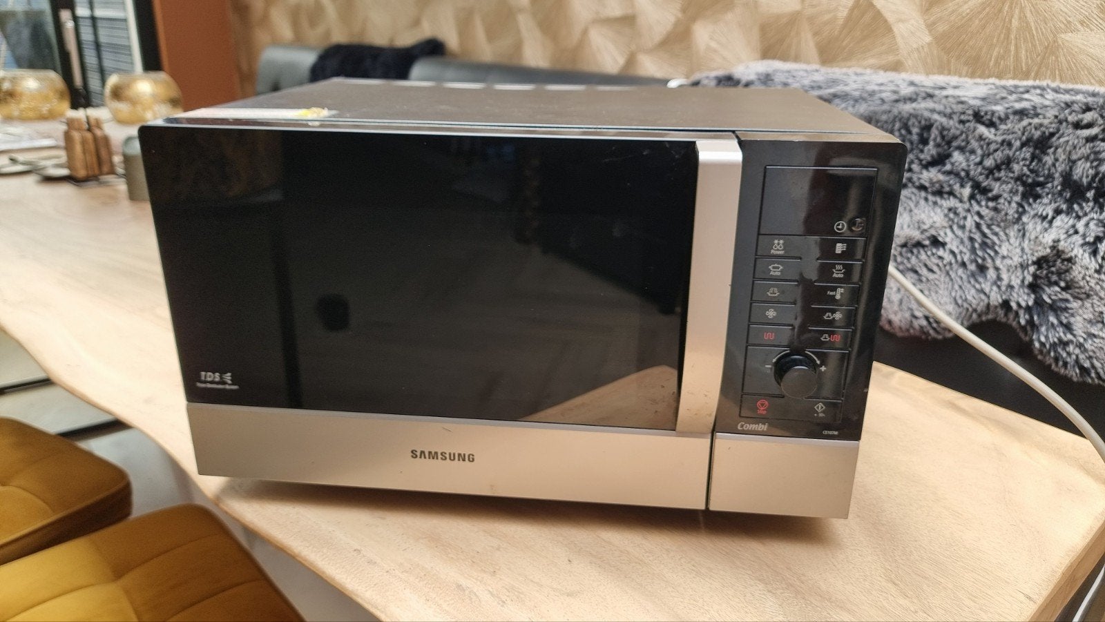 Samsung Combimagnetron CE107M - Zilver/Zwart, Ophalen, Gebruikt, Draaiplateau