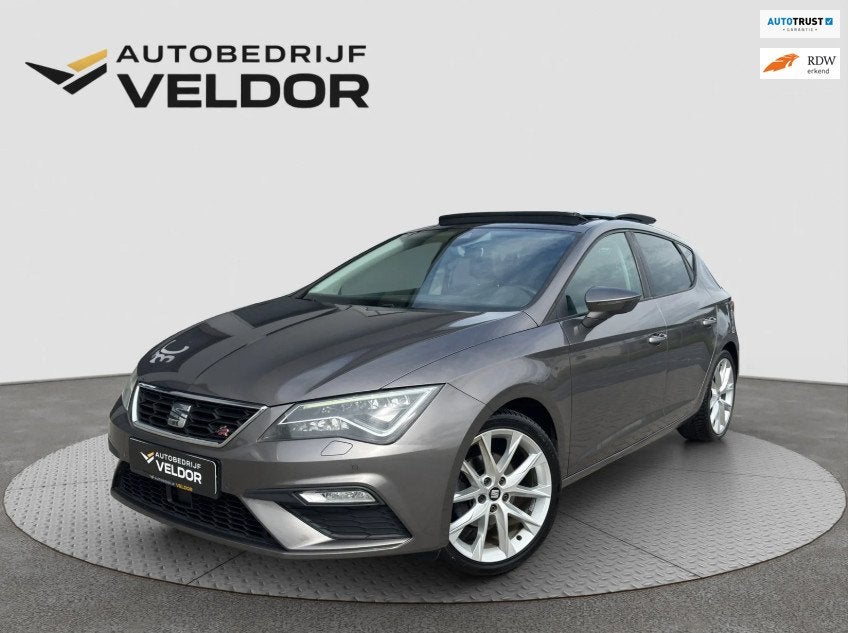 Seat LEON FR Plus 1.4 TSI 150 PK DSG PANO CAMERA LED, Auto's, Gebruikt, 4 cilinders, 150 pk, Leon