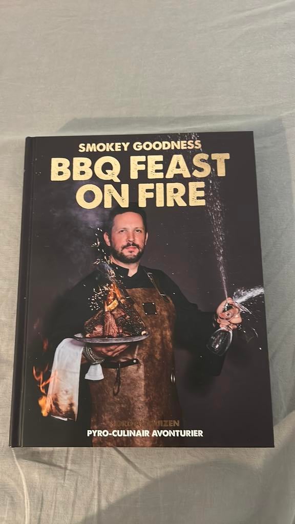 Jord Althuizen - Smokey Goodness BBQ Feast on Fire, Ophalen of Verzenden, Zo goed als nieuw, Jord Althuizen