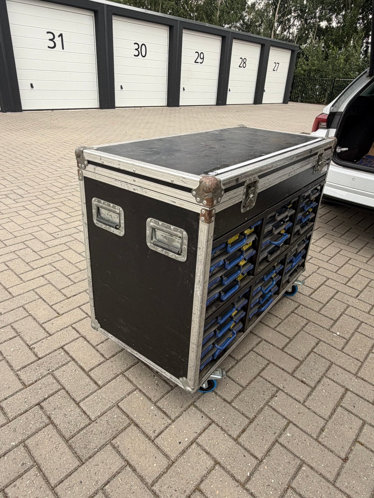 Flightcase met raaco lade systeem, Ophalen, Zo goed als nieuw, Overige instrumenten, Flightcase
