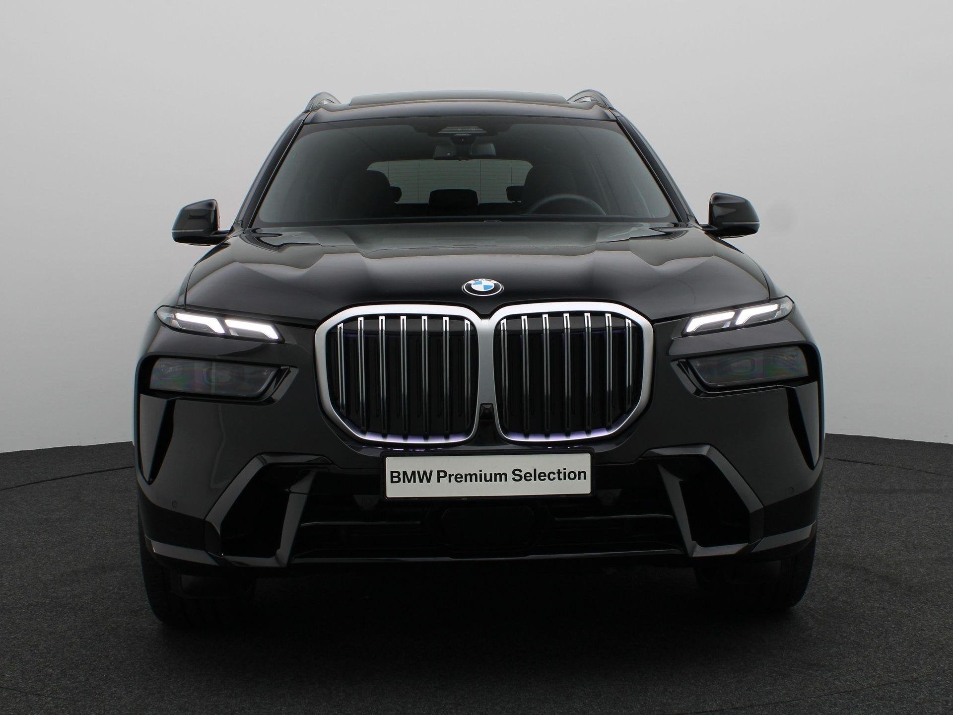 BMW X7 xDrive40i M Sportpakket | Panoramadak Sky Lounge | Tr, Auto's, Automaat, Gebruikt, Met garantie (alle), 7 stoelen
