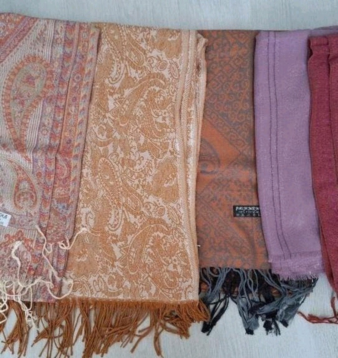 Dames pashmina sjaal dubbelzijdig, beige pastel oranje bruin, Verzenden, Zo goed als nieuw, Maat 46/48 (XL) of groter, Sjaal