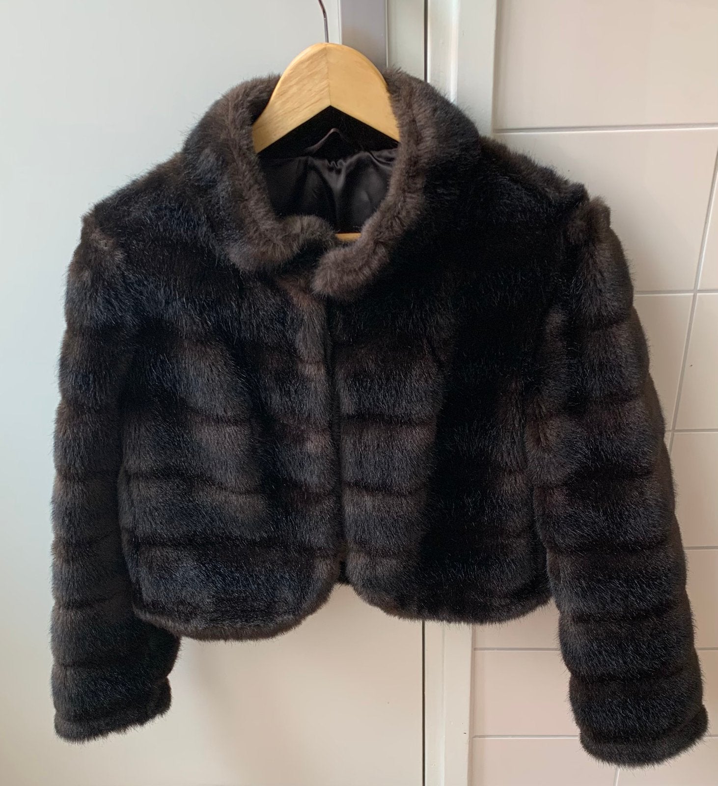 Fur Bijou imitatie bont jasje maat m kleur bruin, Ophalen of Verzenden, Zo goed als nieuw, Maat 38/40 (M), Bruin