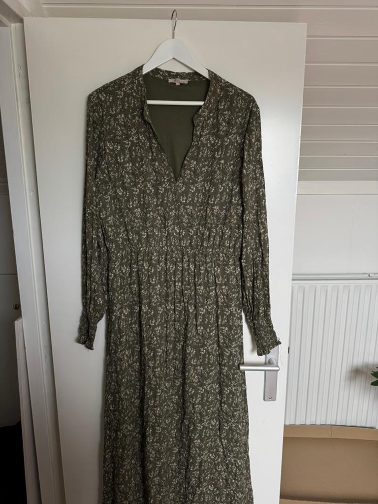 Zusss jurk maat XL, Kleding | Dames, Jurken, Maat 42/44 (L), Ophalen of Verzenden, Zo goed als nieuw, Onder de knie