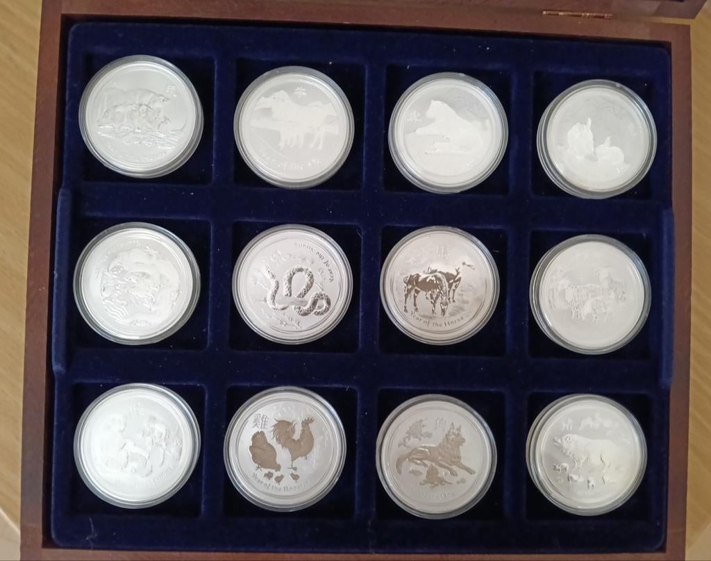 Zilveren COMPLETE Lunar serie munten in Cassette, Ophalen of Verzenden, Zilver