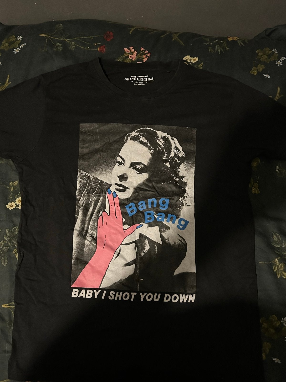 Zwart T-shirt met 'Bang Bang' print - Shine Original, Ophalen of Verzenden, Zo goed als nieuw, Maat 48/50 (M), Zwart