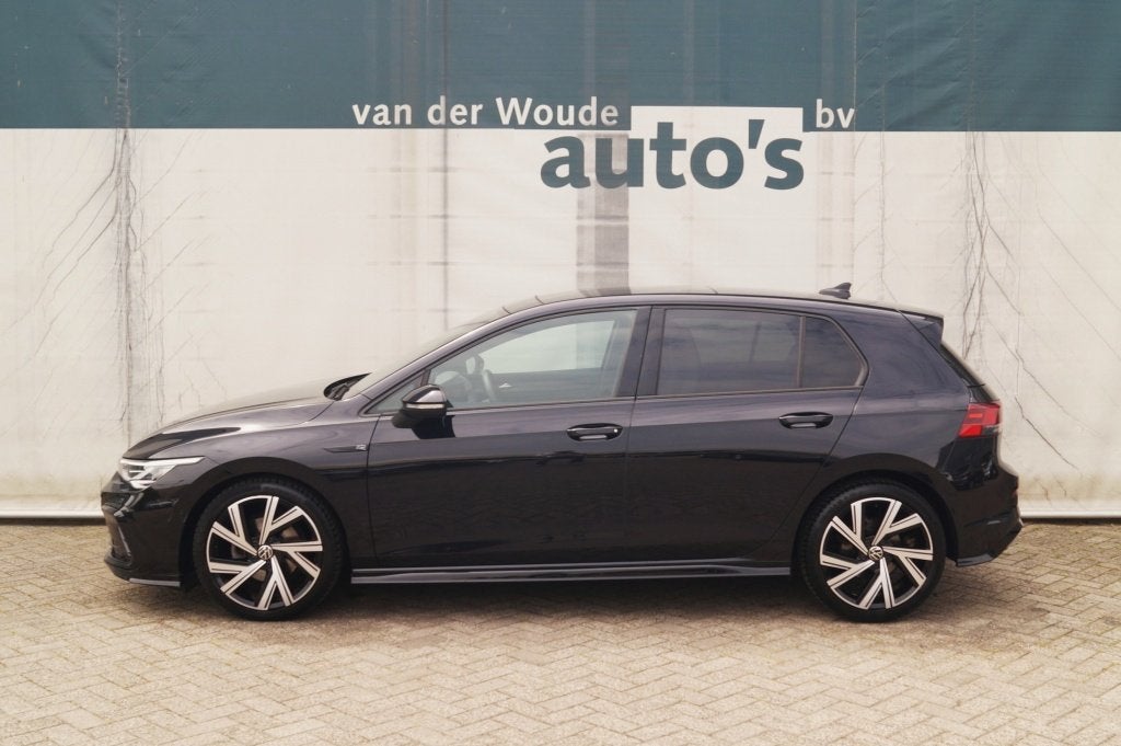 Volkswagen Golf 1.5 TSI 130pk R-Line -PANO-LED-ECC-PDC-NAVI-, Voorwielaandrijving, Dealer onderhouden, Euro 6, 4 cilinders