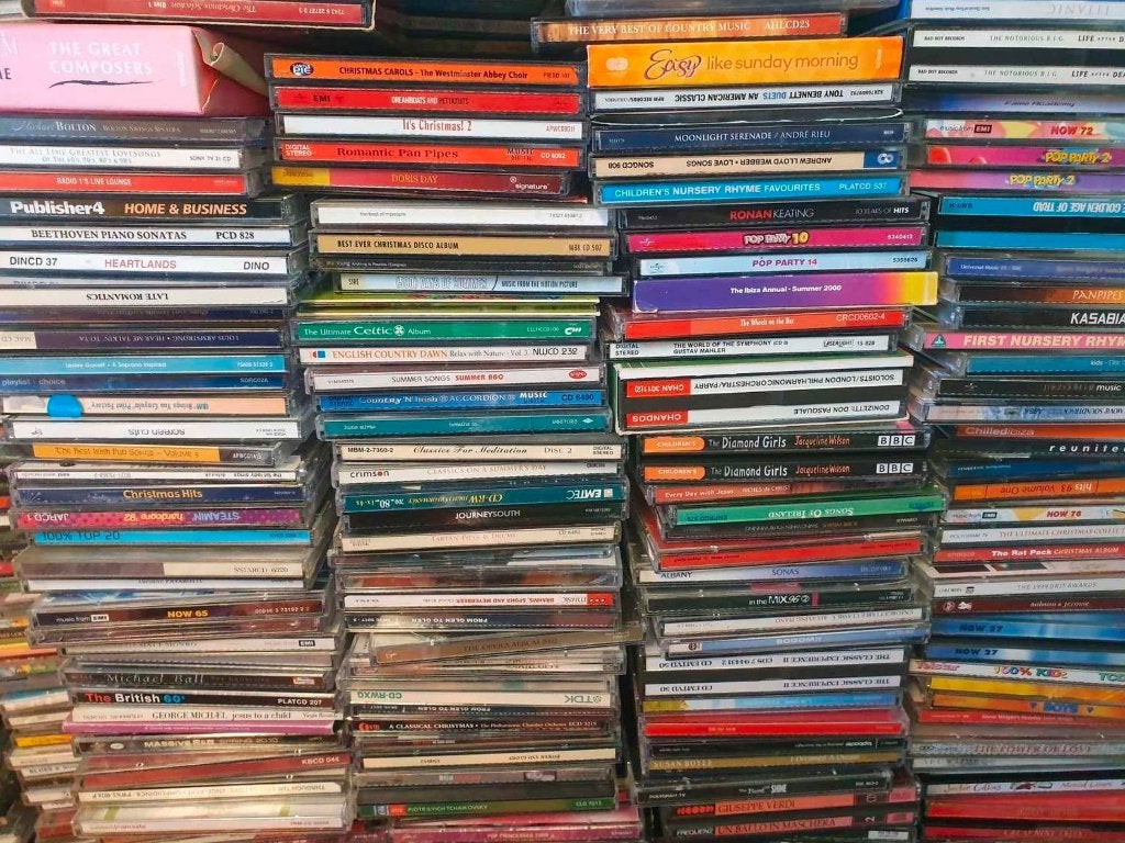GEZOCHT GRATIS partij/verzameling CD's, Ophalen, Zo goed als nieuw, Poprock