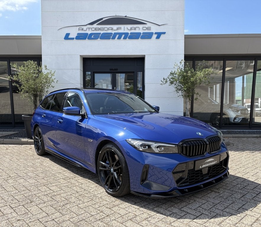 BMW 3 Serie Touring 320e M-Sport Performance | Pano | H&K |, Auto's, 1998 cc, 1800 kg, Gebruikt, 4 cilinders