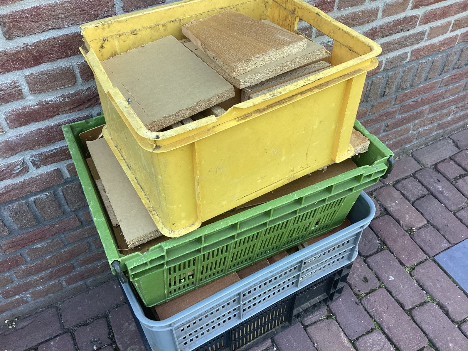Gratis spaanplaat voor in de vuurkorf al kort gezaagd, Ophalen, Minder dan 25 mm, Eiken, Zo goed als nieuw