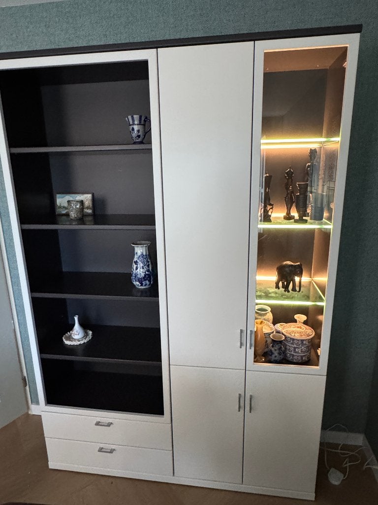 Wandmeubel / vitrinekast, Ophalen, 200 cm of meer, 150 tot 200 cm, Zo goed als nieuw