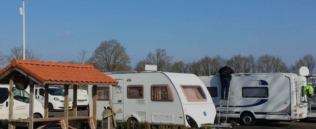 reparatie  schotel antenne   caravan  camper