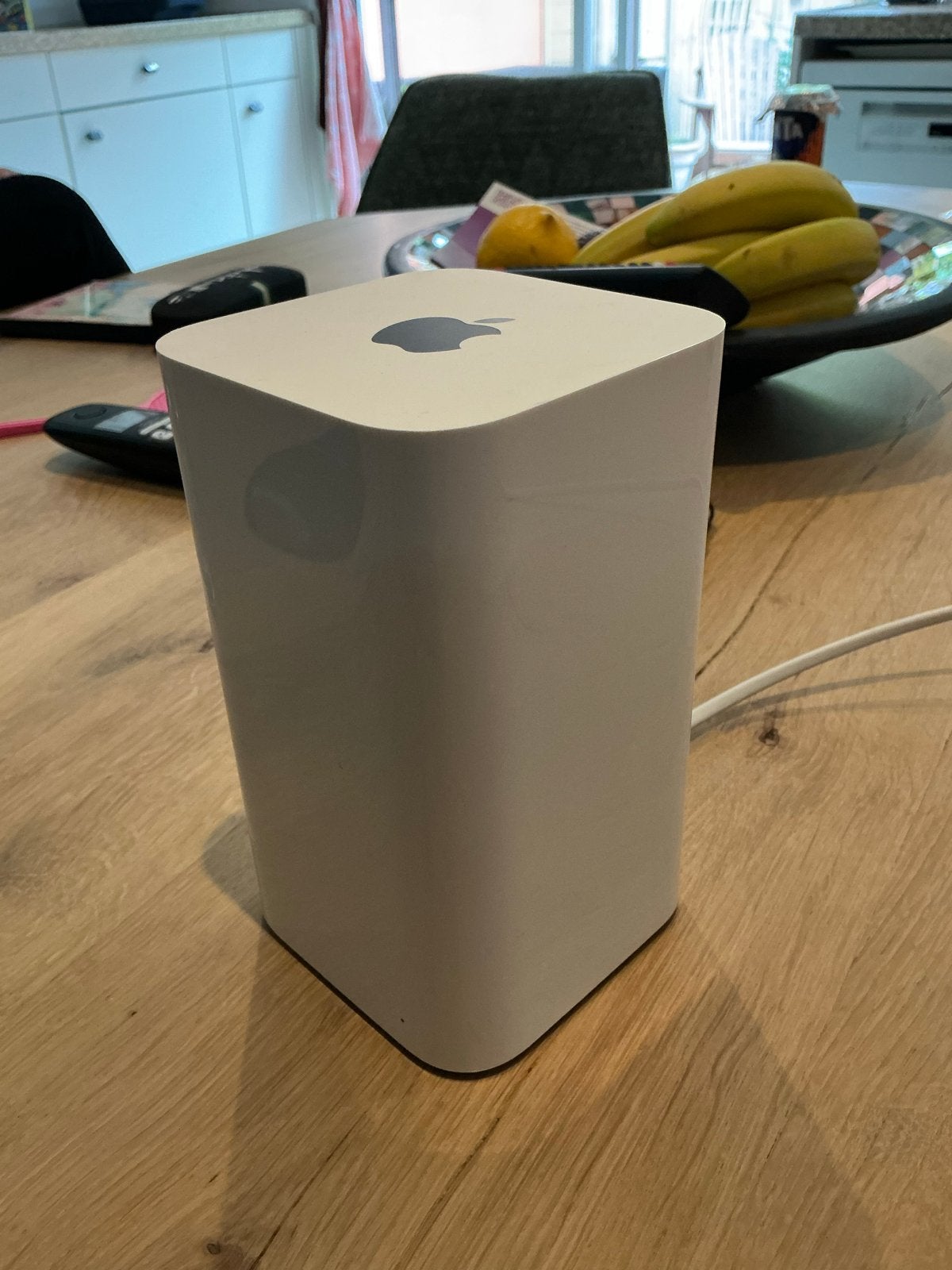 Apple AirPort Extreme Base Station - A1521, 2 TB geheugen., Ophalen of Verzenden, Zo goed als nieuw, Router