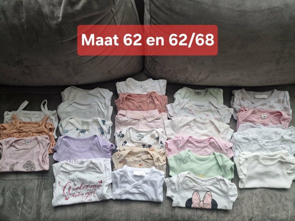 Romper pakket maat 62/68 - 24 stuks, Kinderen en Baby's, Babykleding | Maat 62, Ophalen of Verzenden, Gebruikt, Jongetje of Meisje