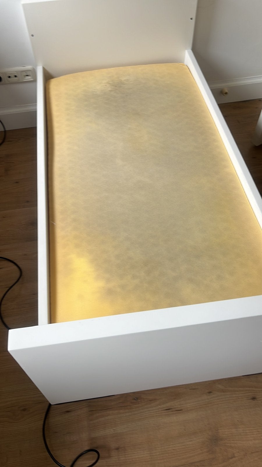 Doorgroei bed, Ophalen, Zo goed als nieuw, Eenpersoons, Hout