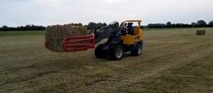 Balenklem en Klepelbak voor 2.5 tons Minishovel, Ophalen of Verzenden